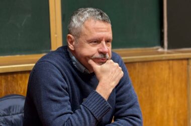 (Українська) Практичне заняття на тему: «Психологічна характеристика студентського періоду життя» за участю запрошеного практикуючого психолога  Захарова Владислава Миколайовича